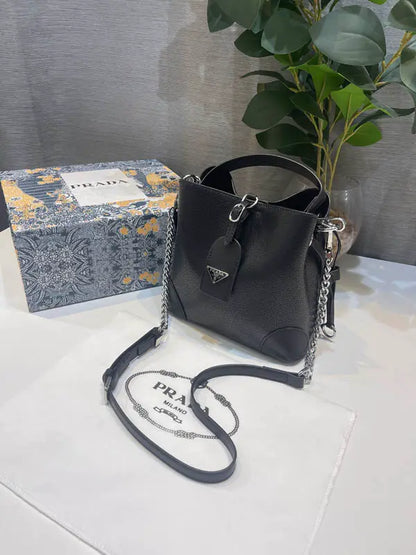شنطة براد الجلد ماستر شنط وحقائب brada bags