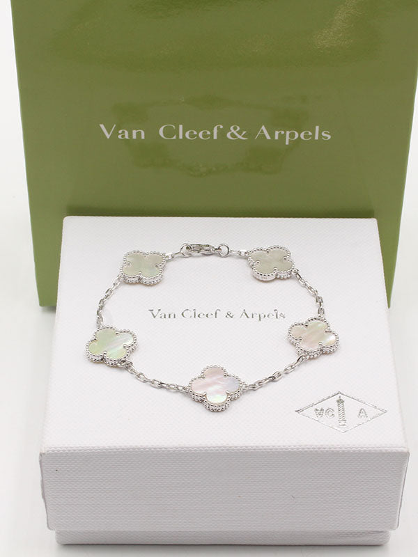 اساور فان كليف الماستر الجديده