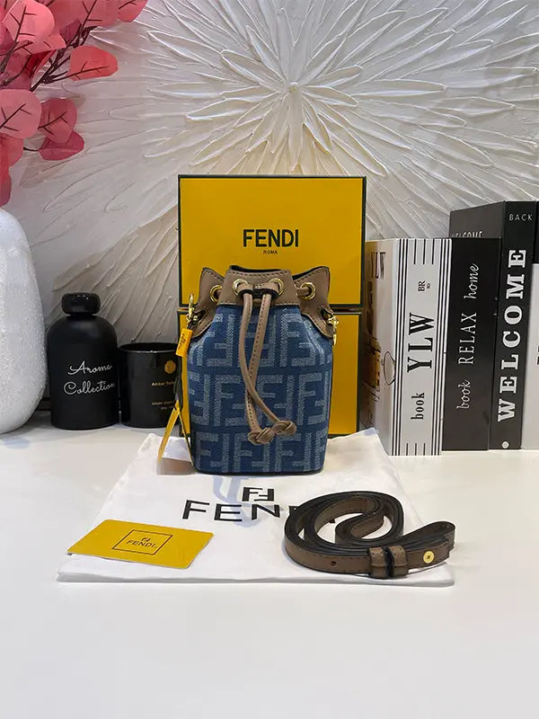 شنطة فندي ماستر صغيرة كحلي شنط وحقائب fendi bags