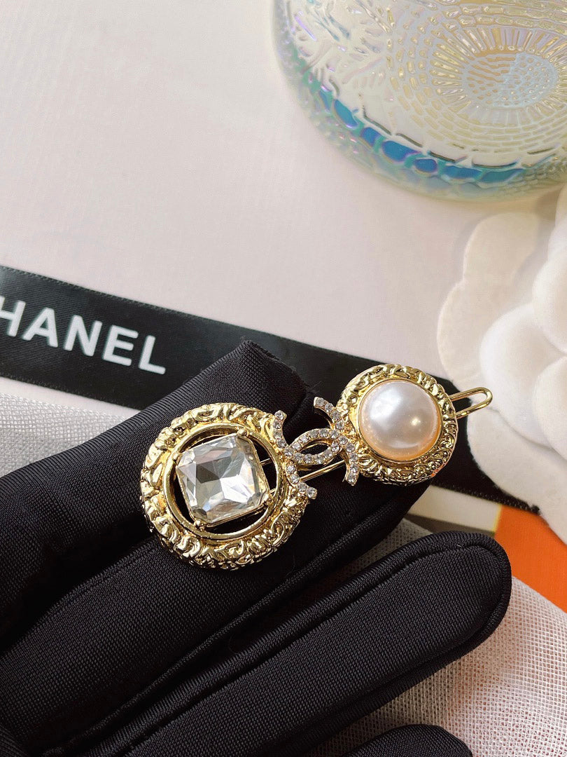 بكلة شعر شانيل ستون اكسسوارات شعر chanel