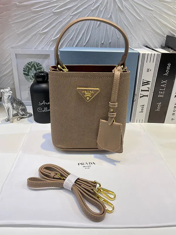 شنطة برادا شنط وحقائب brada bags بيج