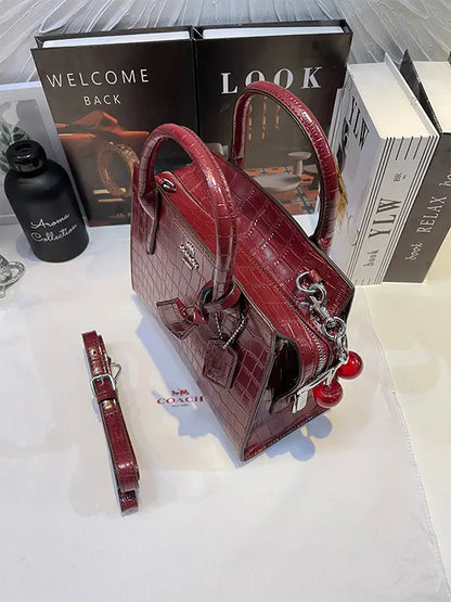 شنطة كوتش ريد فلفت شنط وحقائب coach bags