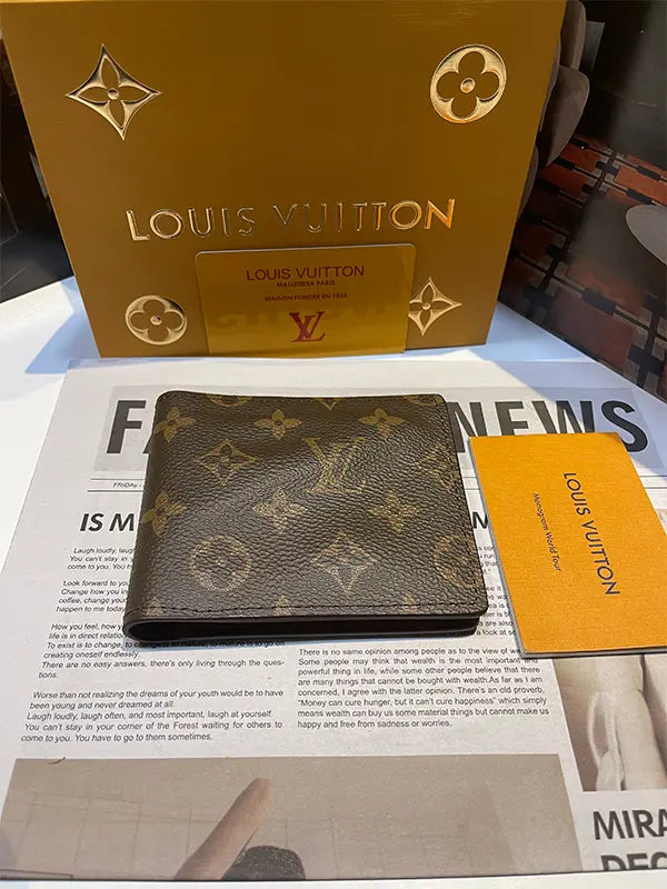 بوك لويس فيتون 320 محافظ louis vuitton bags