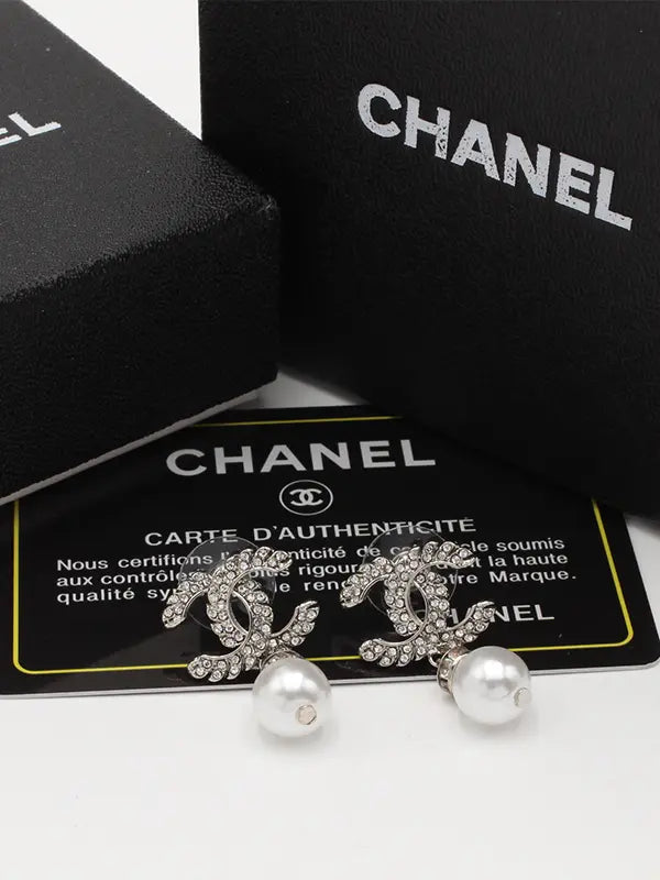 حلق شانيل 555 حلق chanel