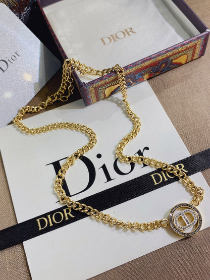 سلسال ديور كرستيان ديور سلسال dior ذهبي