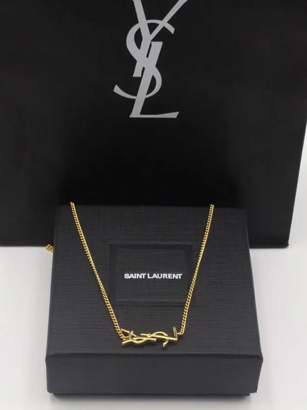 سلسال ايف سان لوران نعوم لوقو سلسال ysl