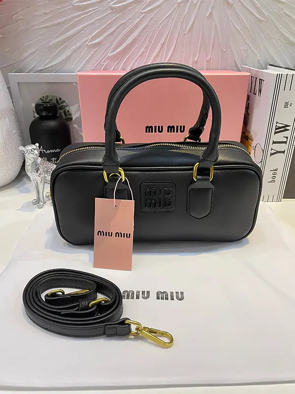 شنطة ميو ميو فلات شنط وحقائب miumiu bags