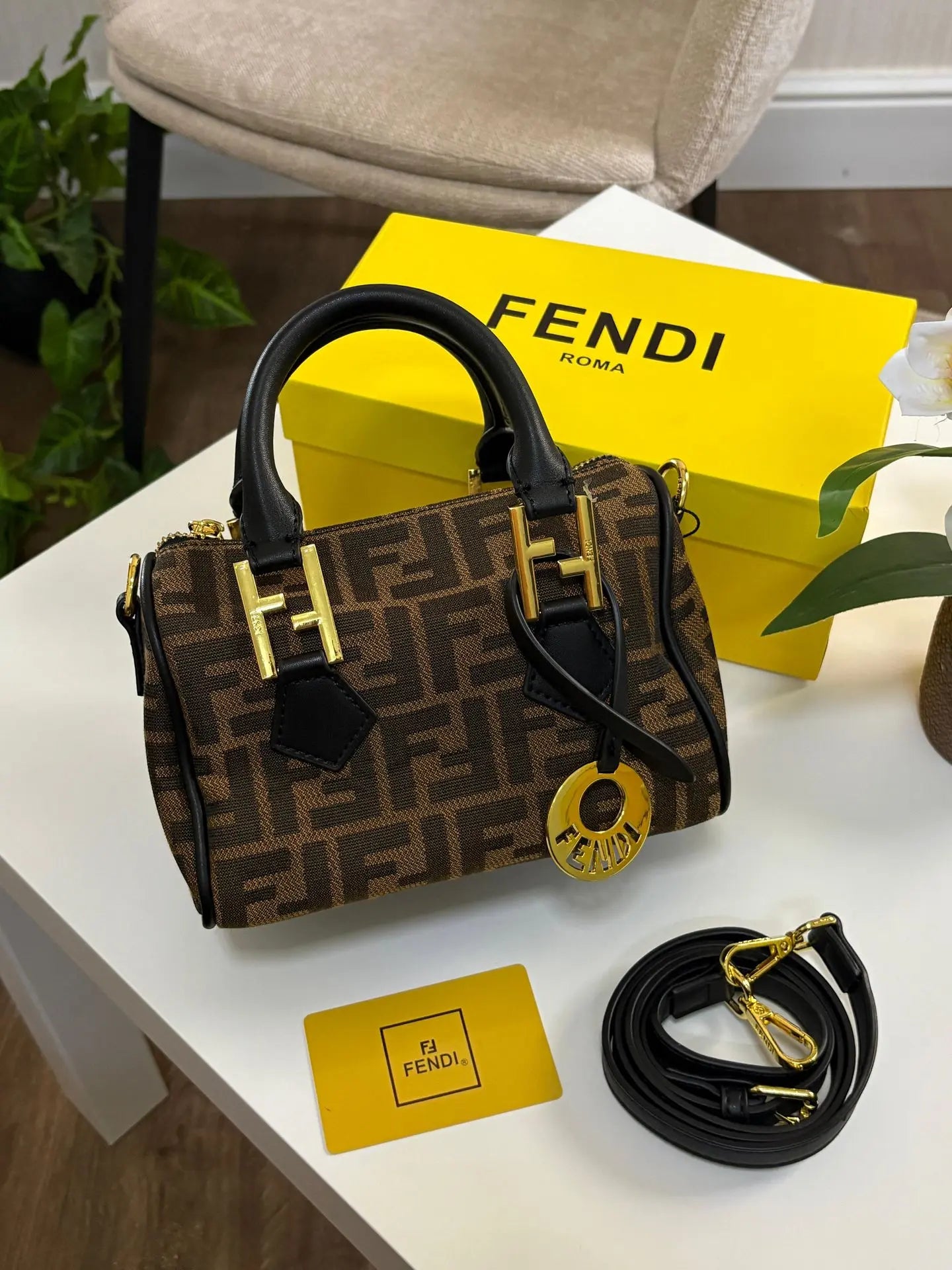 شنطة فندي هاي كواليتي الماستر صغيره شنط وحقائب fendi bags
