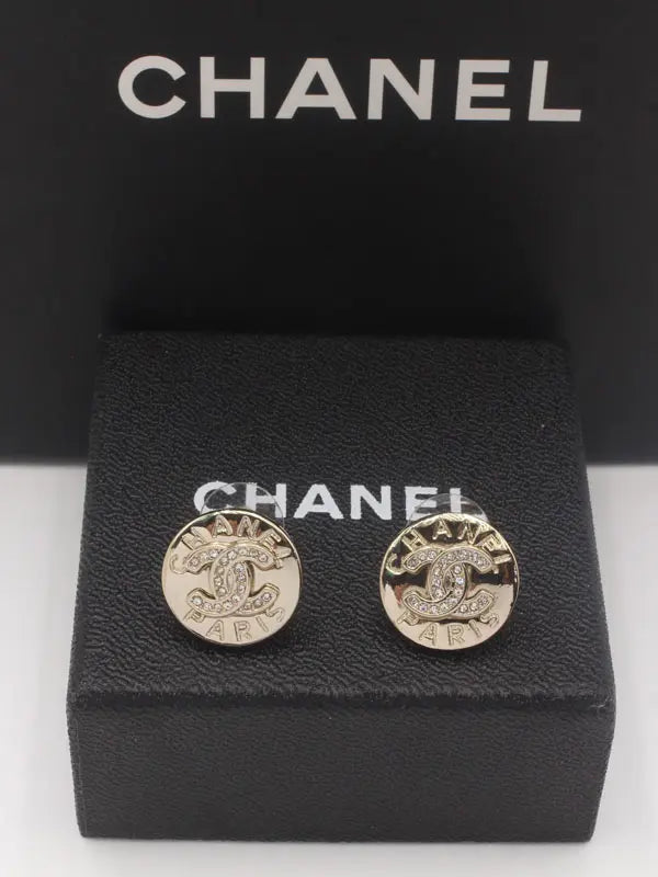 حلق شانيل انتيك 657 حلق chanel ذهبي