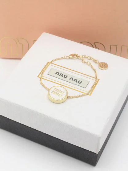 اسواره ميو ميو 881 اسواره miumiu