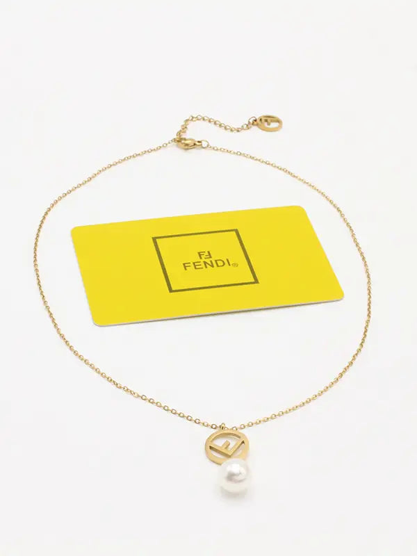 سلسال فندي ميتال بيرل لوقو سلسال fendi