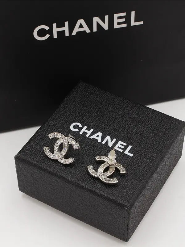 حلق شانيل 557 حلق chanel