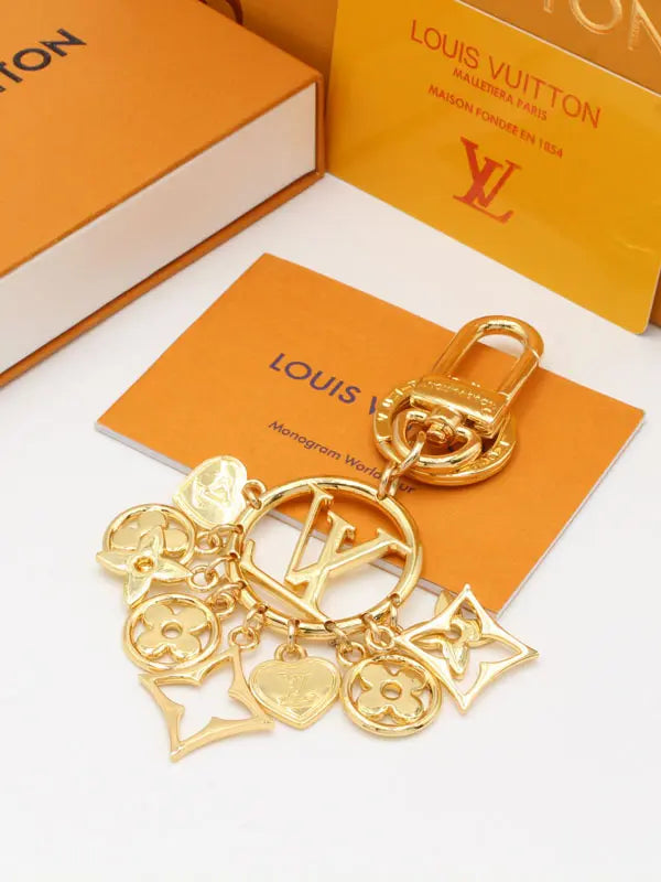 ميدالية لويس فيتون 235 ميدالية louis vuitton