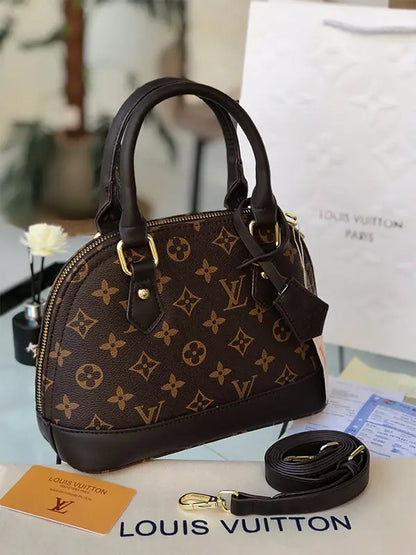 شنطة لويس فيتون نيو ماستر سمول فيرجن شنط وحقائب louis vuitton بني