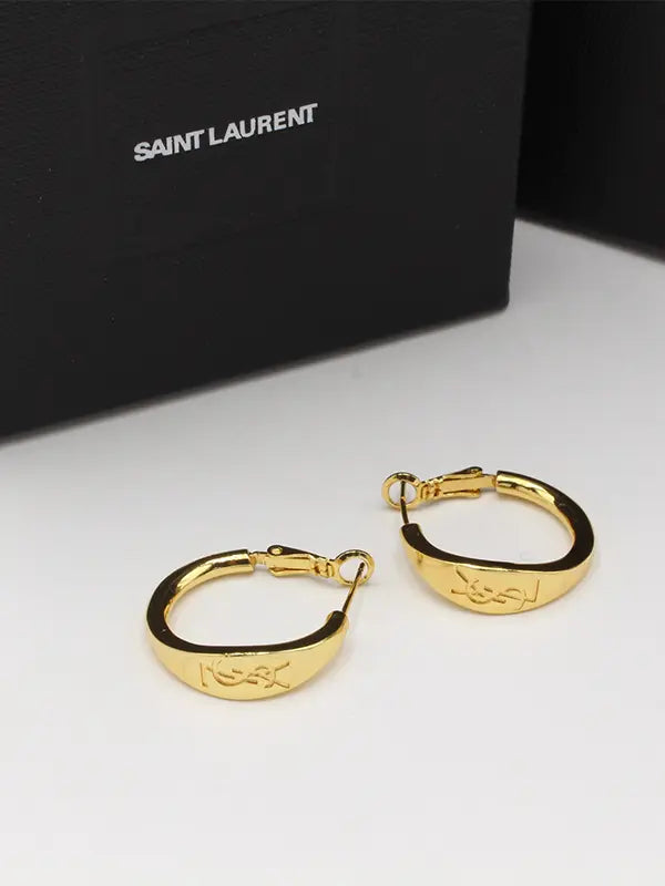 حلق ايف سان لوران مدور ذهبي لوقو حلق ysl