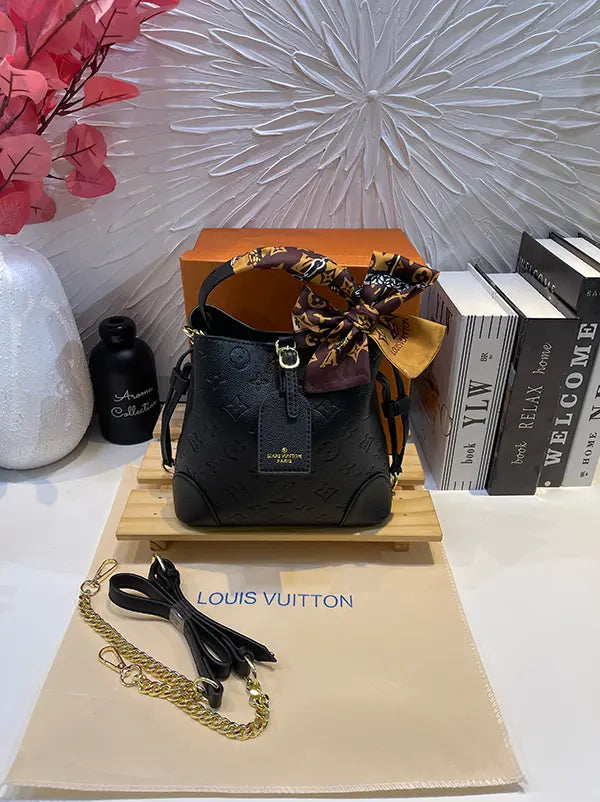 شنطة لويس فيتون ماستر اسود شنط وحقائب louis vuitton bags اسود
