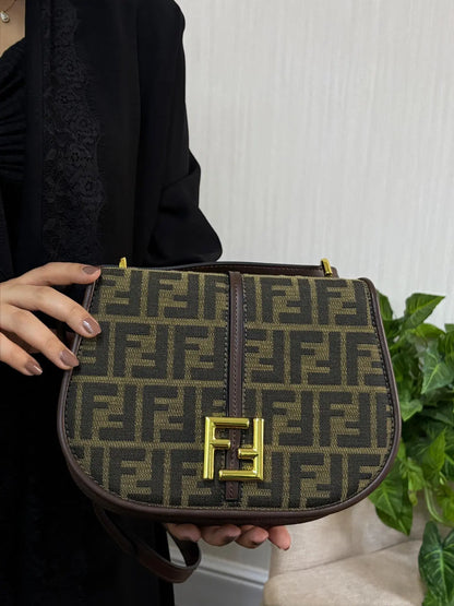 شنطة فندي الجديد ماستر شنط وحقائب fendi bags بني
