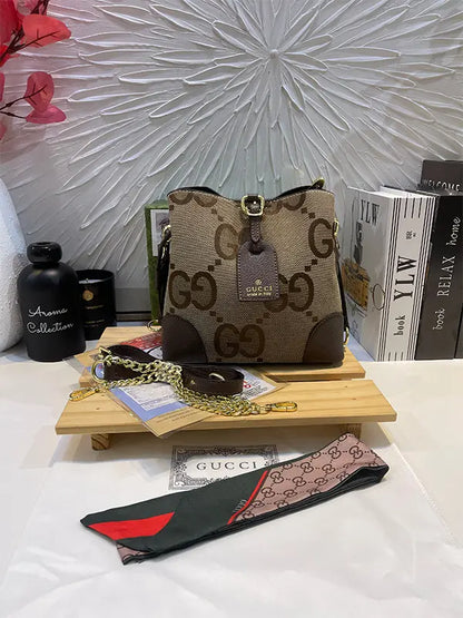 شنطة قوتشي ماستر وسط بني شنط وحقائب gucci bags