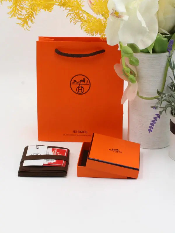 ملحقات هيرمز مربعه الجديد للاطقم هدايا HERMES