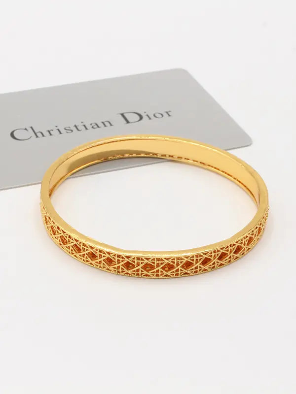 غوايش ديور ذهبي 840 اسواره dior