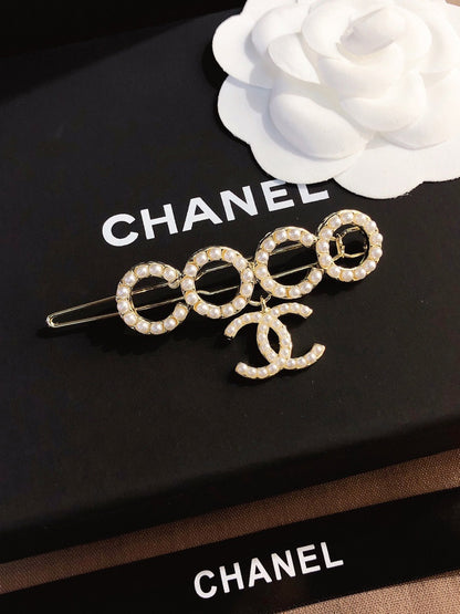 بكلة شعر شانيل اكسسوارات شعر chanel