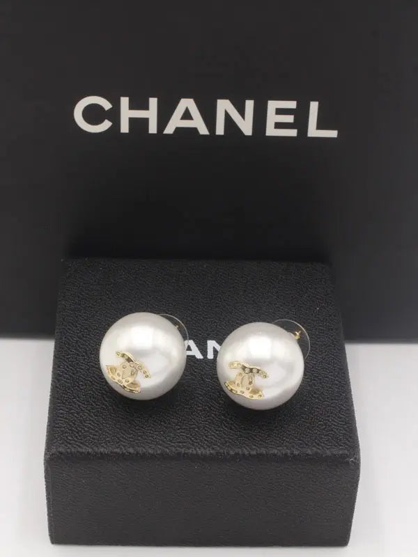 حلق شانيل بولز 669 حلق chanel