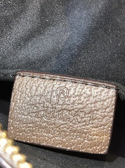 شنطة قوتشي ماستر وسط بنية شنط وحقائب gucci bags