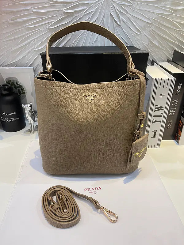 شنطة برادا بيج شنط وحقائب brada bags