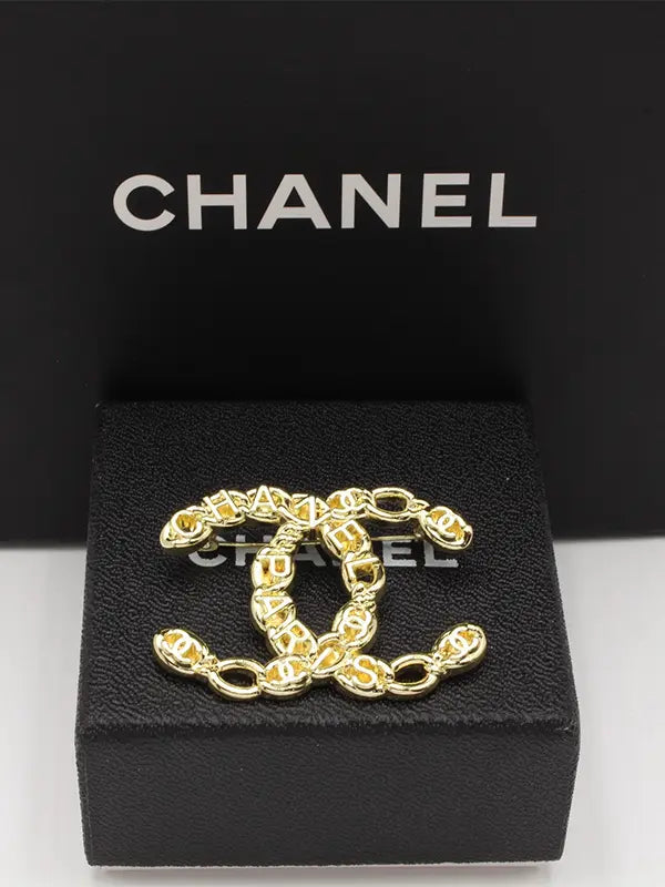 بروش شانيل ميتال لوقو 219 بروش chanel