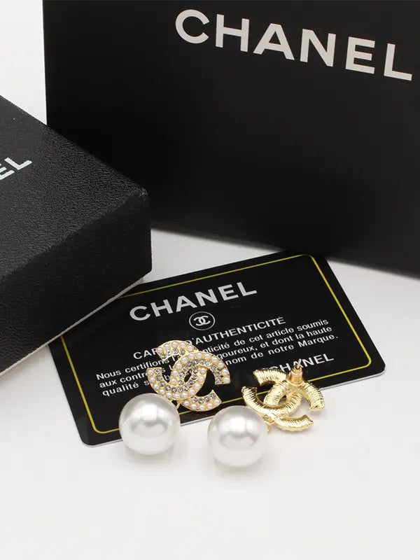 حلق شانيل وسط بيرل حلق chanel