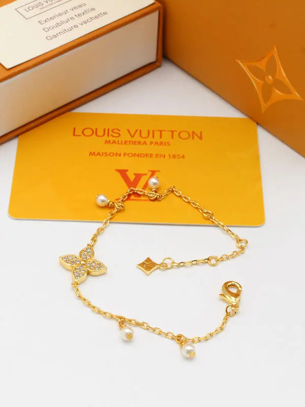 اساور لويس فيتون ملتي بيرل لوقو ماستر اسواره louis vuitton