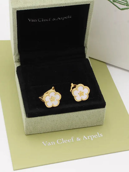 حلق فان كليف زهرات الامبرا اند اربلز الماستر حلق van cleef ذهبي