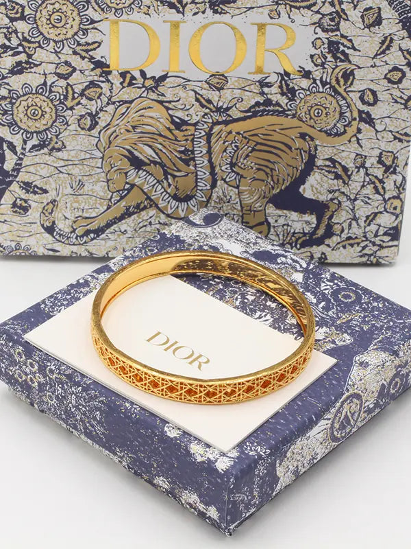 غوايش ديور ذهبي 840 اسواره dior