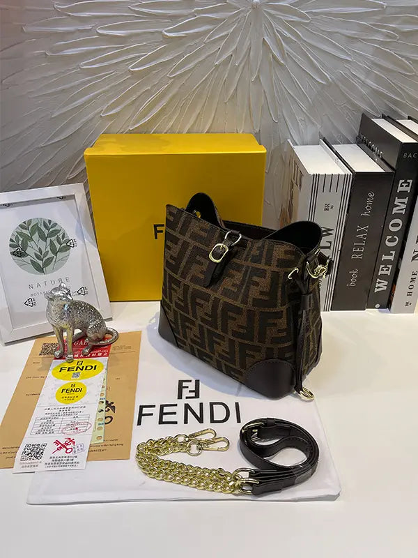 شنطة فندي نيو ماستر شنط وحقائب fendi bags