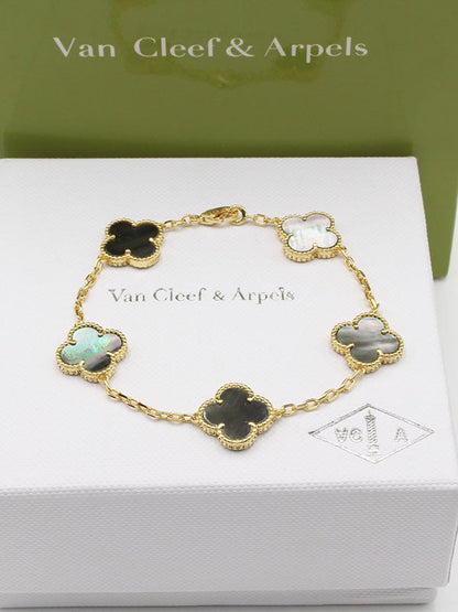 اساور فان كليف الماستر الجديده