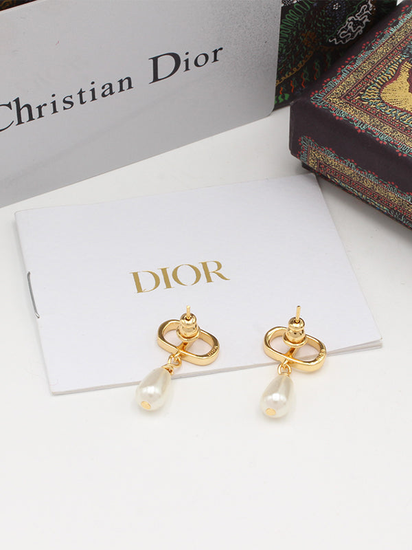 حلق ديور لونق بيرل لوقو حلق dior