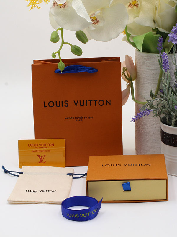 ملحقات لويس فيتون الاصـلية كيس كبير هدايا متوفر 2 لون  
