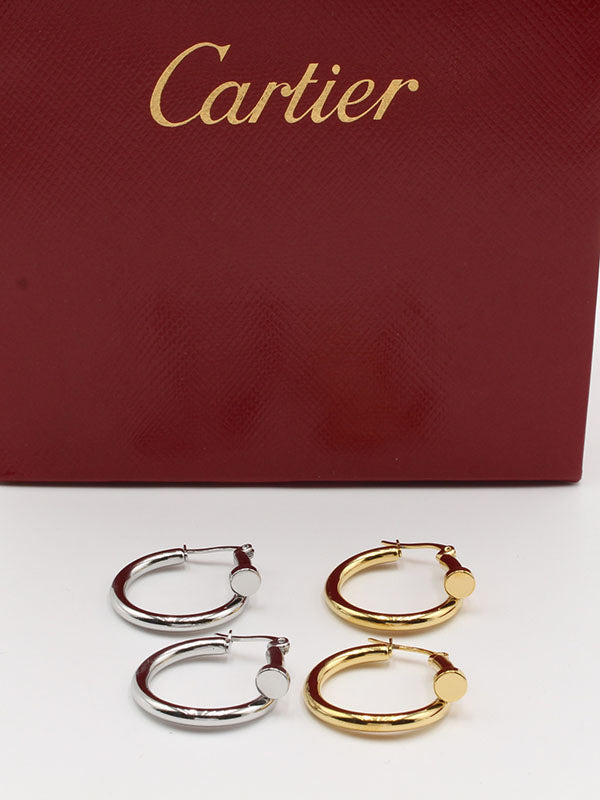 حلق كارتير مدور وسط حلق CARTIER  