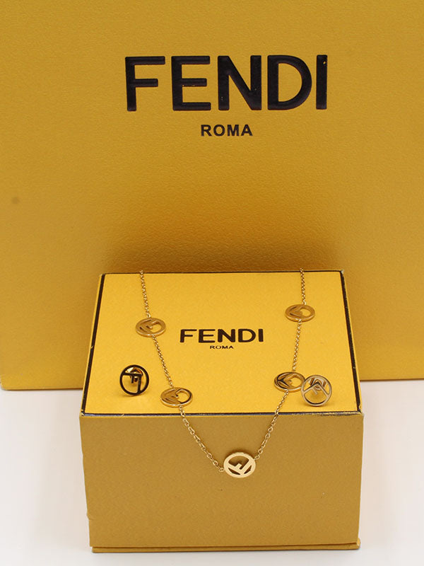 طقم فندي تشوكر 2 قطع اطقم fendi  