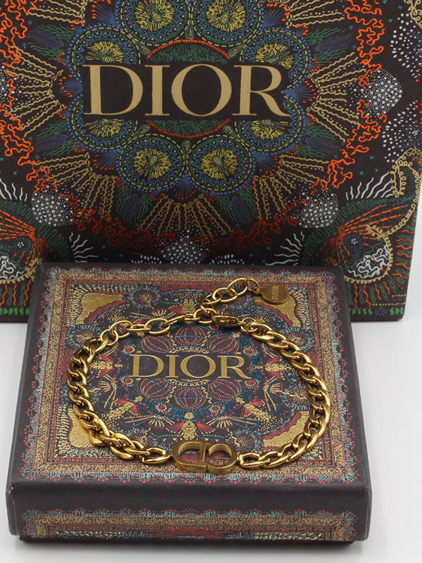 اسواره ديور جنزير ناعمة ذهبي اسواره dior  