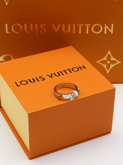 خاتم لويس فيتون لوقو ذهبي LV خواتم louis vuitton فضي 6 