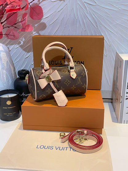 شنطة لويس فيتون صغيره انيقة شنط وحقائب louis vuitton bags بني بيج