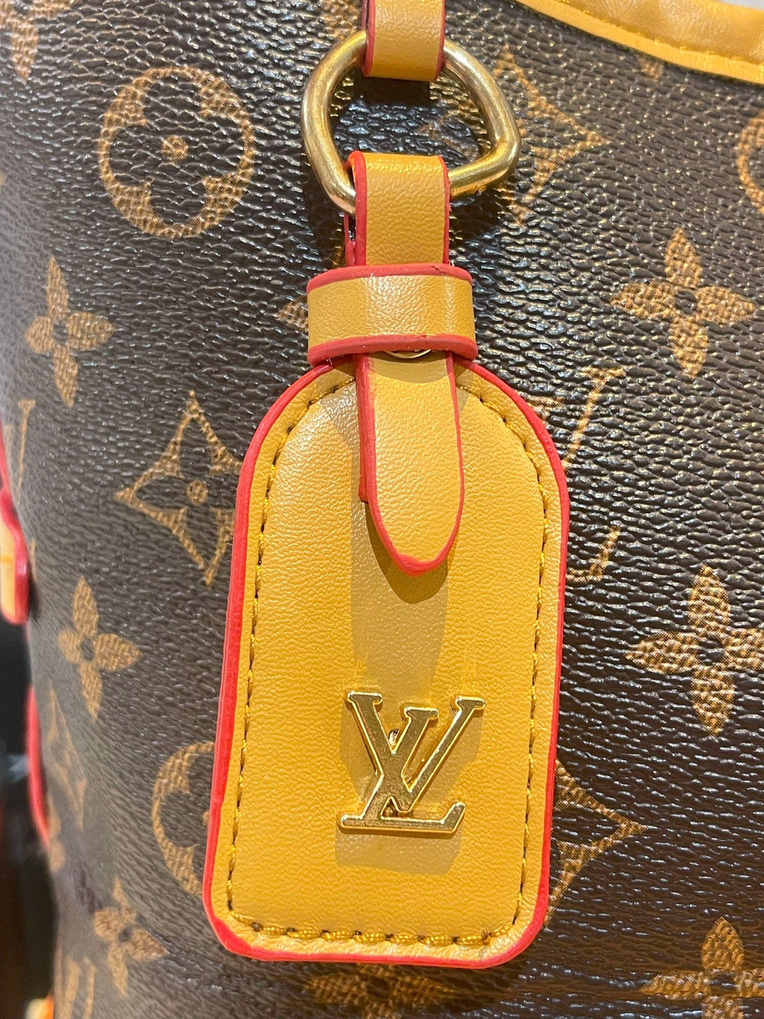 شنطة لويس فيتون بنيه متوسطه شنط وحقائب louis vuitton bags