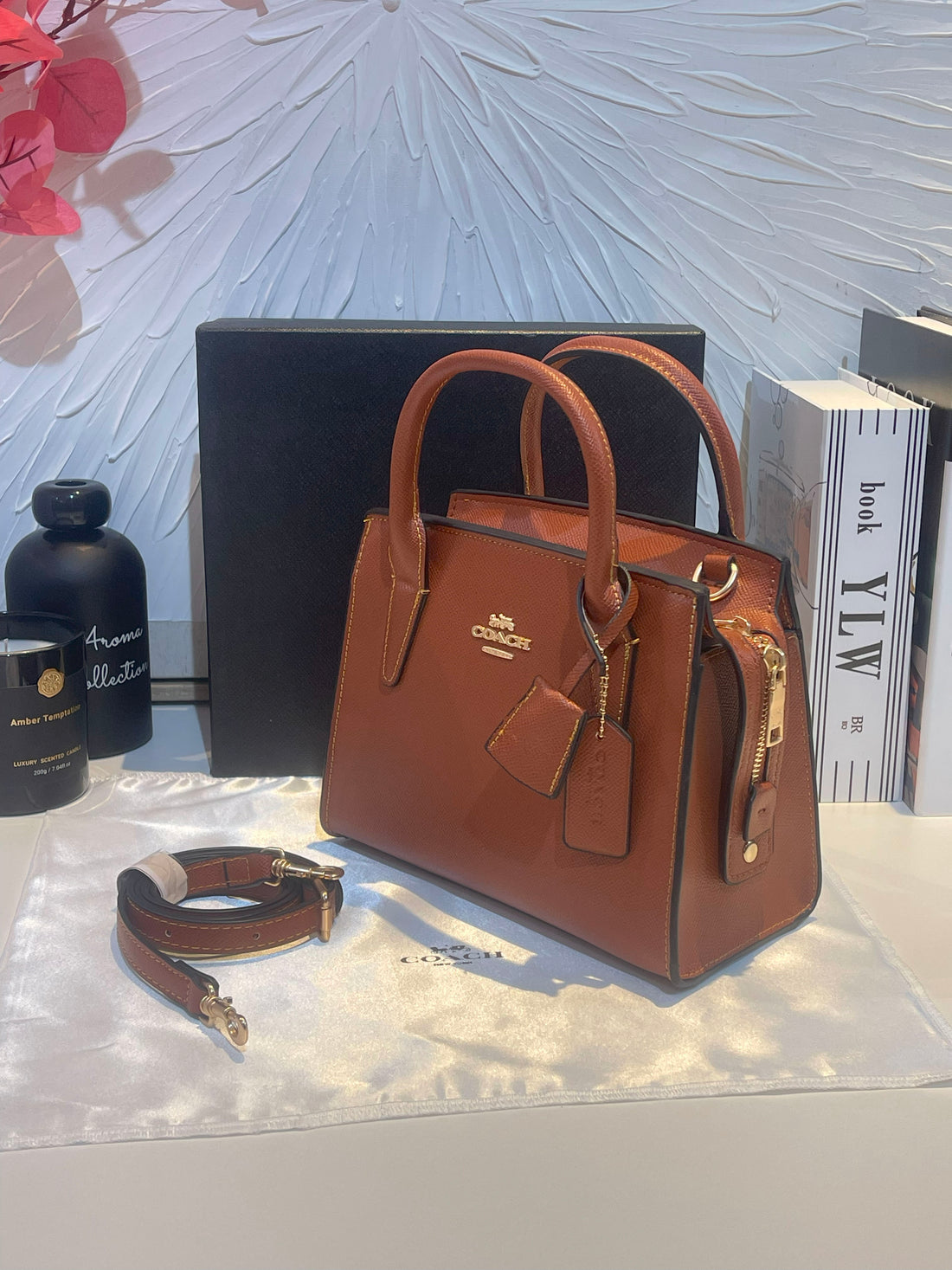 شنطة كوتش رقيلور متوسطه الحجم
