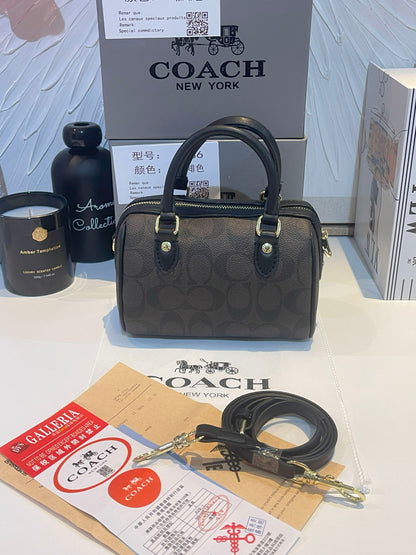 شنطة كوتش روان صغيره شنط وحقائب coach bags
