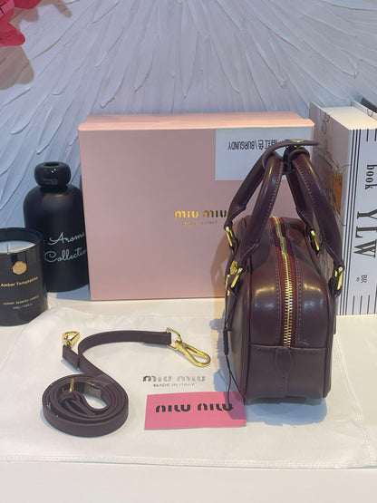 شنطة ميو ميو ماستر شنط وحقائب miumiu bags