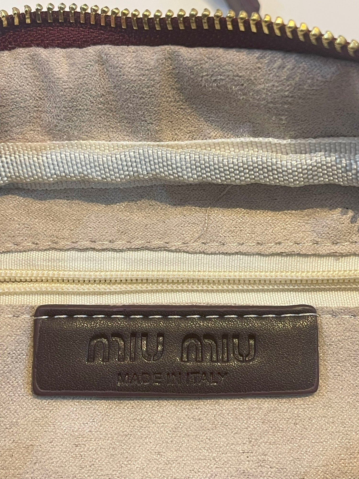 شنطة ميو ميو ماستر شنط وحقائب miumiu bags