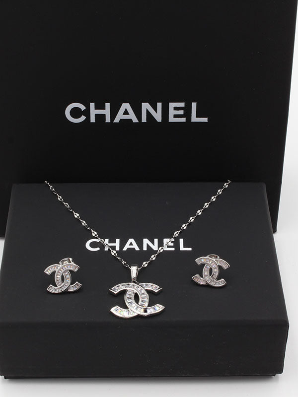 طقم شانيل زركون لوقو اطقم chanel فضي 