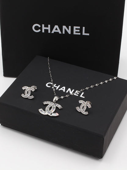 طقم شانيل زركون لوقو اطقم chanel  