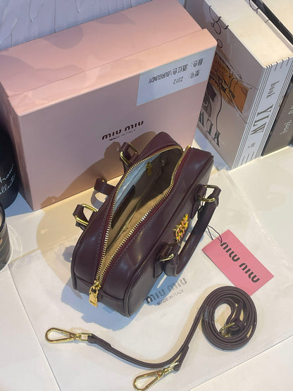 شنطة ميو ميو ماستر شنط وحقائب miumiu bags